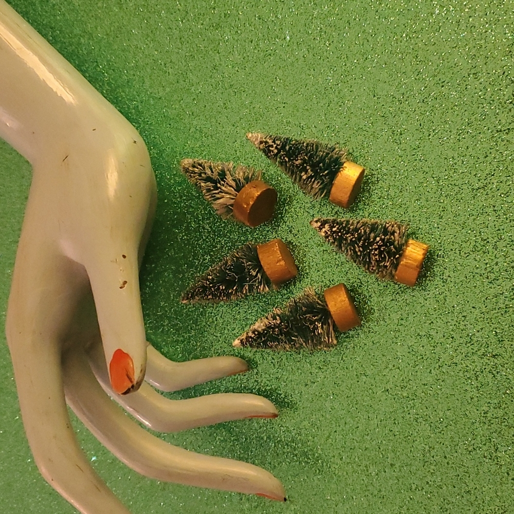 Set of 5 tiny trees